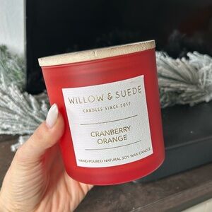 Willow & Suede candle cranberry orange ￼